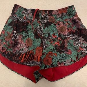 Lululemon reversible shorts